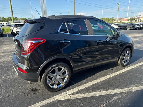Used 2019 Buick Encore Essence w/ Experience Buick Package AWD/4WD image 3