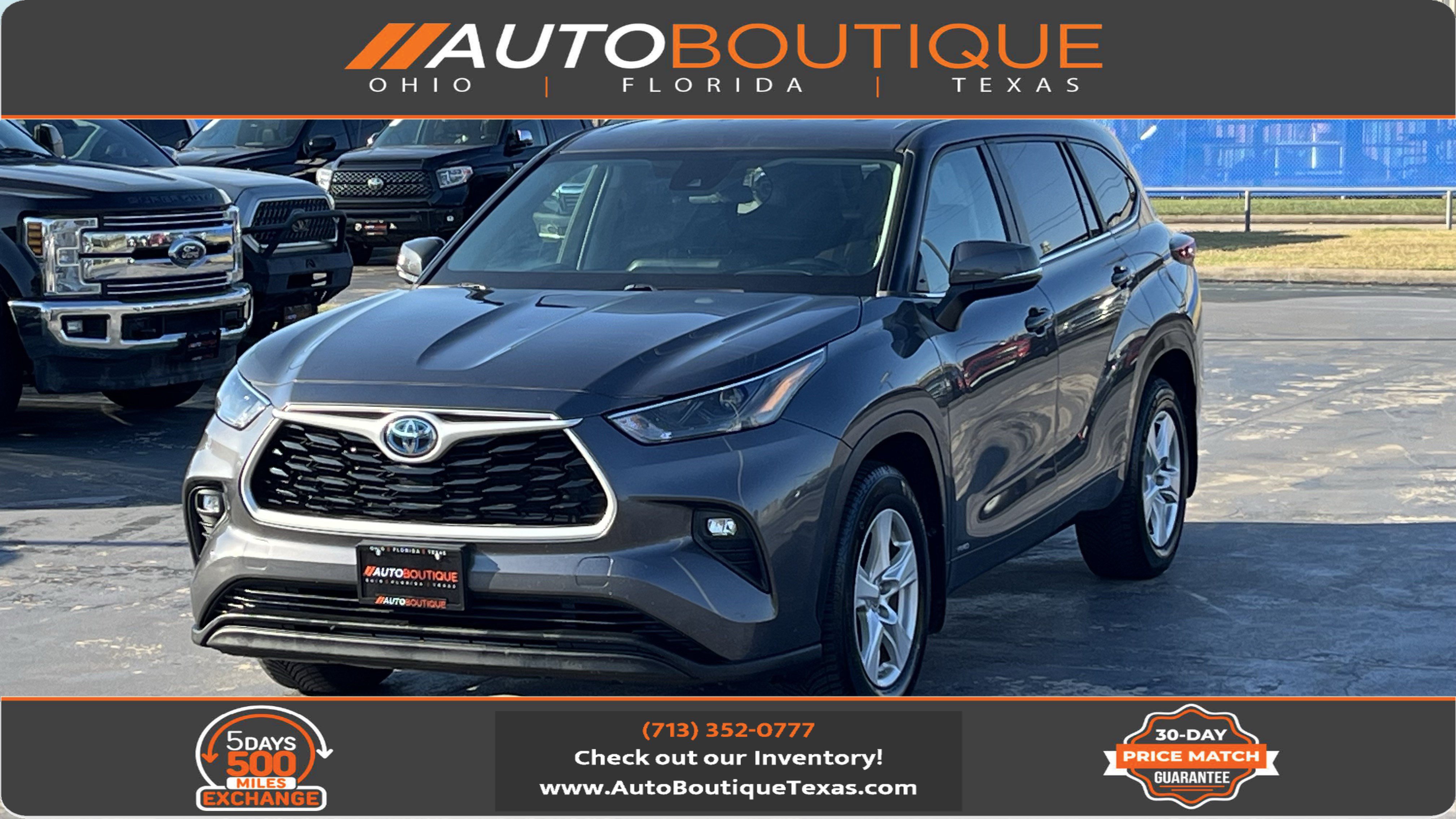 Used 2023 Toyota Highlander LE AWD/4WD image 1