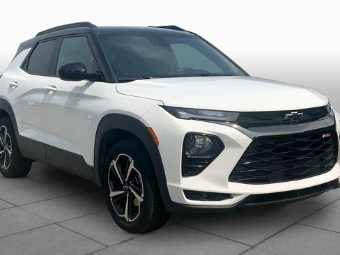 Used 2023 Chevrolet TrailBlazer RS AWD/4WD image 3