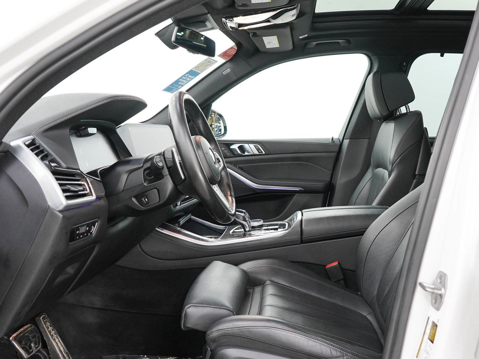 Used 2022 BMW X5 xDrive40i AWD/4WD image 25