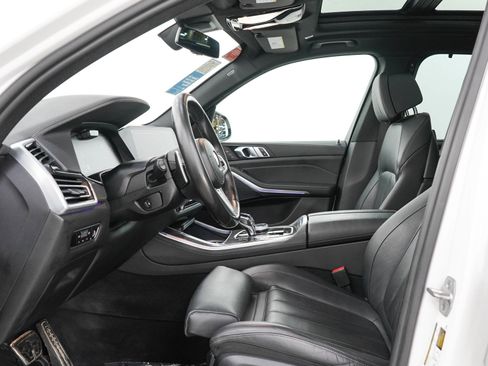 Used 2022 BMW X5 xDrive40i AWD/4WD image 25