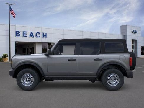 New 2026 Ford Bronco 4-Door AWD/4WD image 3