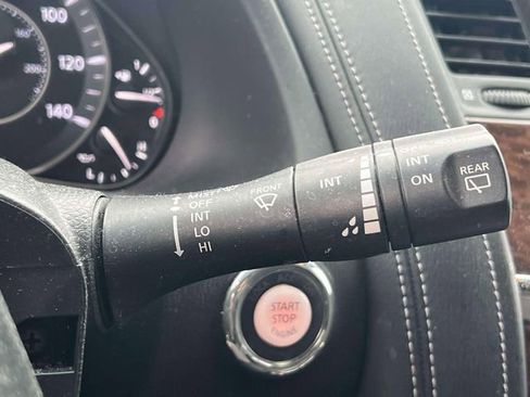 Used 2017 Nissan Armada SV image 22