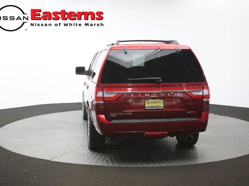 Used 2016 Lincoln Navigator Reserve AWD/4WD image 40