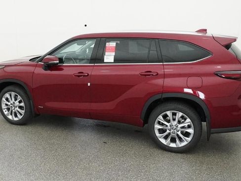 New 2026 Toyota Highlander Limited AWD/4WD image 4