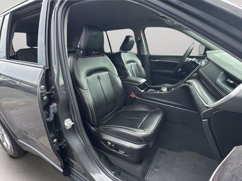 Certified 2023 Jeep Grand Cherokee Limited AWD/4WD image 21
