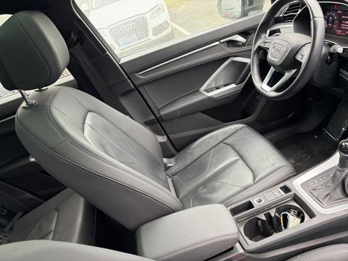 Used 2021 Audi Q3 2.0T Premium w/ Convenience Package AWD/4WD image 32