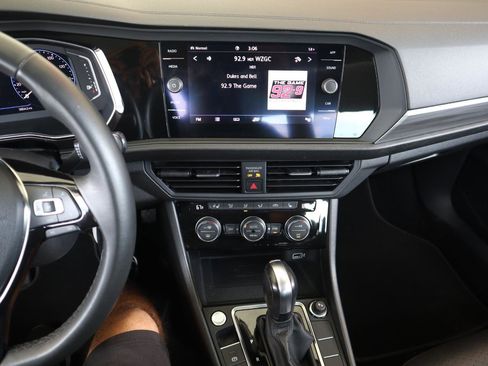 Used 2020 Volkswagen Jetta SEL FWD image 44
