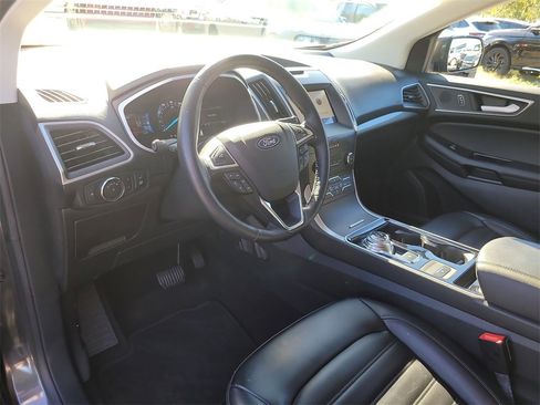 Used 2020 Ford Edge SEL w/ Convenience Package image 17
