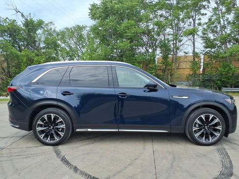 Used 2024 MAZDA CX-90 Plug-In Hybrid w/ Premium Pkg AWD/4WD image 2