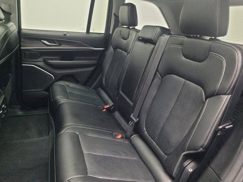 Used 2022 Jeep Grand Cherokee Limited 4xe w/ Luxury Tech Group II image 18