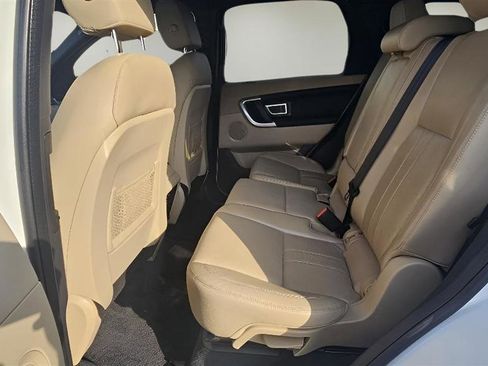 Used 2019 Land Rover Discovery Sport HSE AWD/4WD image 24