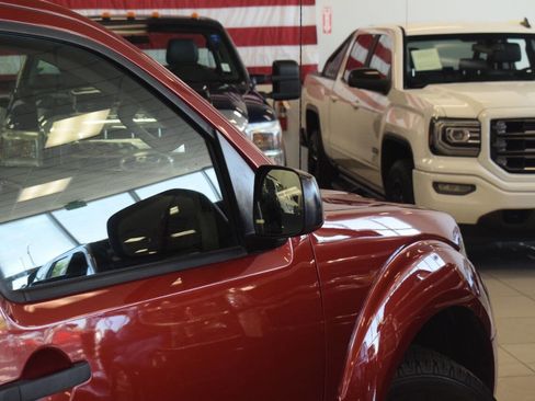 Used 2013 Nissan Frontier SV RWD image 38