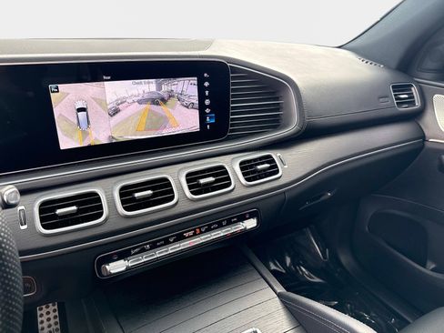 Certified 2023 Mercedes-Benz GLS 450 4MATIC image 26