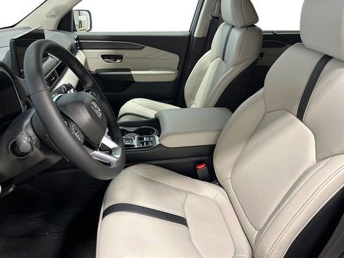 New 2026 Honda Pilot Touring image 15