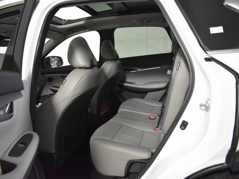 Certified 2023 INFINITI QX50 Luxe image 28