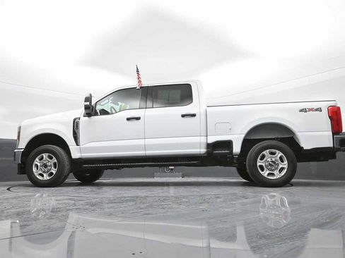 Used 2025 Ford F250 XLT image 36