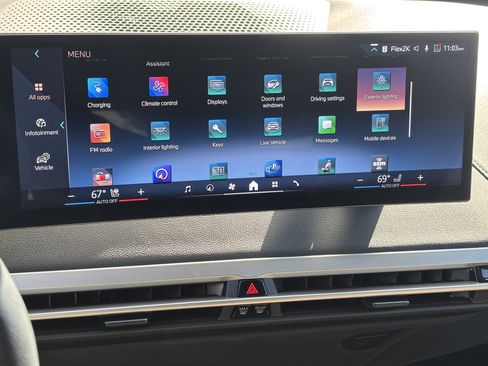 Used 2026 BMW iX xDrive45 AWD/4WD image 16