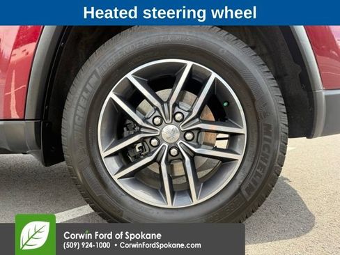 Used 2018 Jeep Grand Cherokee Limited AWD/4WD image 9