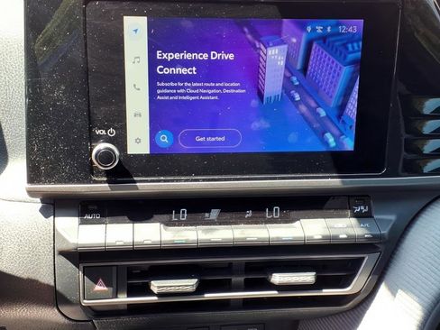 Certified 2025 Toyota Camry SE w/ Convenience Package image 15