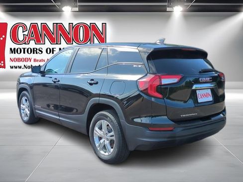 Used 2024 GMC Terrain SLE FWD image 7