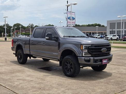 Used 2022 Ford F250 Lariat w/ Tremor Off-Road Package AWD/4WD image 3