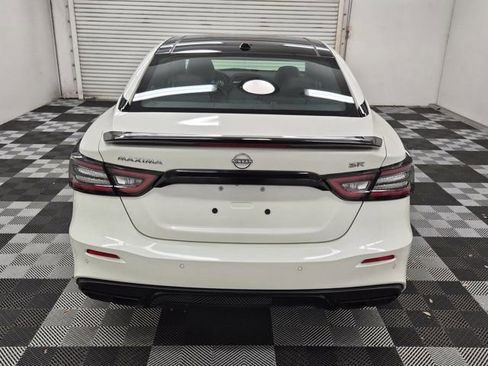 Certified 2023 Nissan Maxima SR w/ Sport Mat Group image 5
