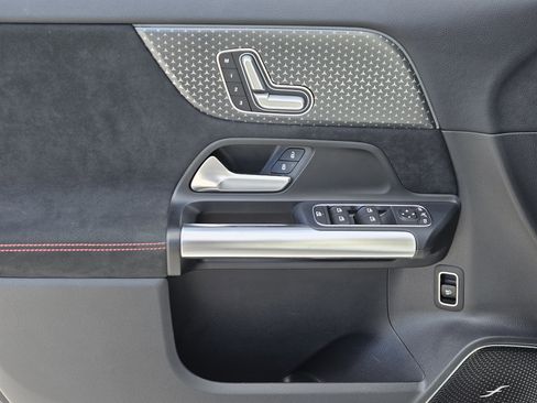 Certified 2024 Mercedes-Benz GLA 250 image 24