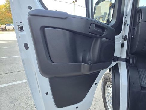 Used 2025 RAM ProMaster 3500 w/ Convenience Group image 33