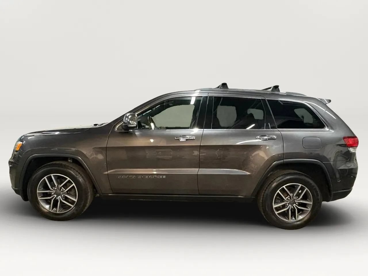 Used 2020 Jeep Grand Cherokee Limited w/ Trailer Tow Group IV AWD/4WD image 5