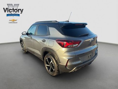 Used 2022 Chevrolet TrailBlazer RS w/ Sun and Liftgate Package FWD image 5