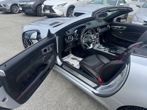 Used 2018 Mercedes-Benz SLC 43 AMG image 29