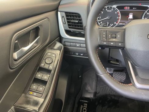 Certified 2026 Nissan Rogue SV AWD/4WD image 12