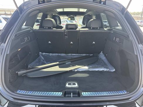 Used 2026 Mercedes-Benz GLC 300 image 8