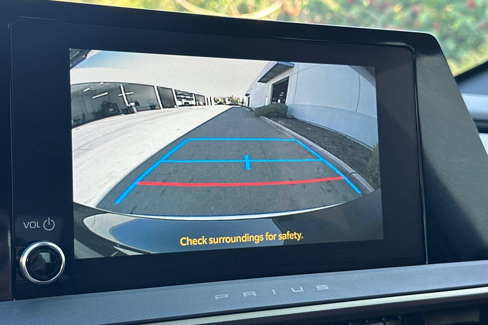 Certified 2026 Toyota Prius Plug-In Hybrid FWD image 28
