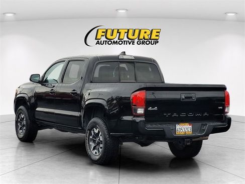 Used 2021 Toyota Tacoma 4x4 Double Cab image 9