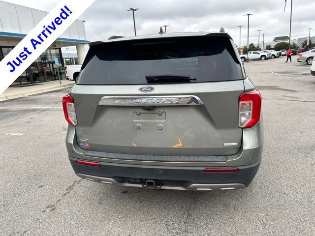 Used 2020 Ford Explorer XLT w/ Equipment Group 202A RWD image 4