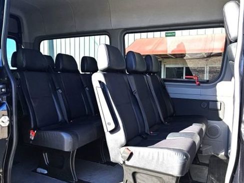 Used 2016 Mercedes-Benz Sprinter 2500 image 10