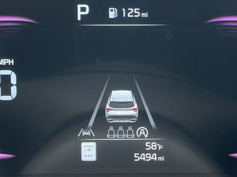 Used 2025 Kia Sportage EX image 18