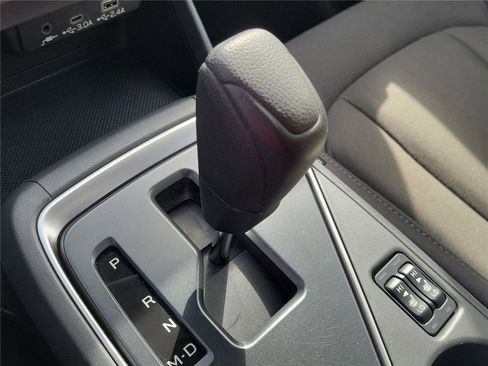 Used 2025 Subaru Crosstrek 2.0i Premium AWD/4WD image 29
