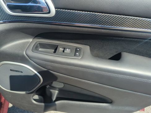 Used 2019 Jeep Grand Cherokee SRT AWD/4WD image 32