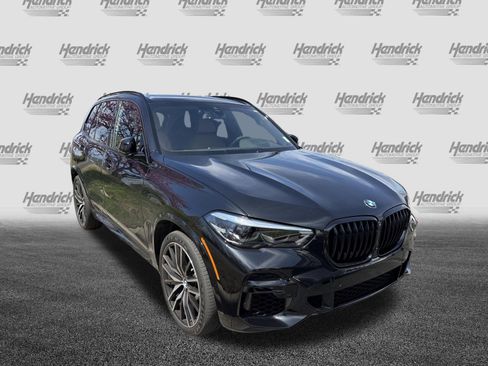 Certified 2022 BMW X5 sDrive40i w/ M Sport Package image 3