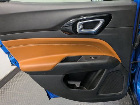 Used 2024 Jeep Compass Limited image 22