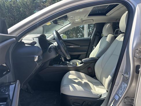 Used 2022 MAZDA CX-30 AWD 2.5 S w/ Premium Package image 15