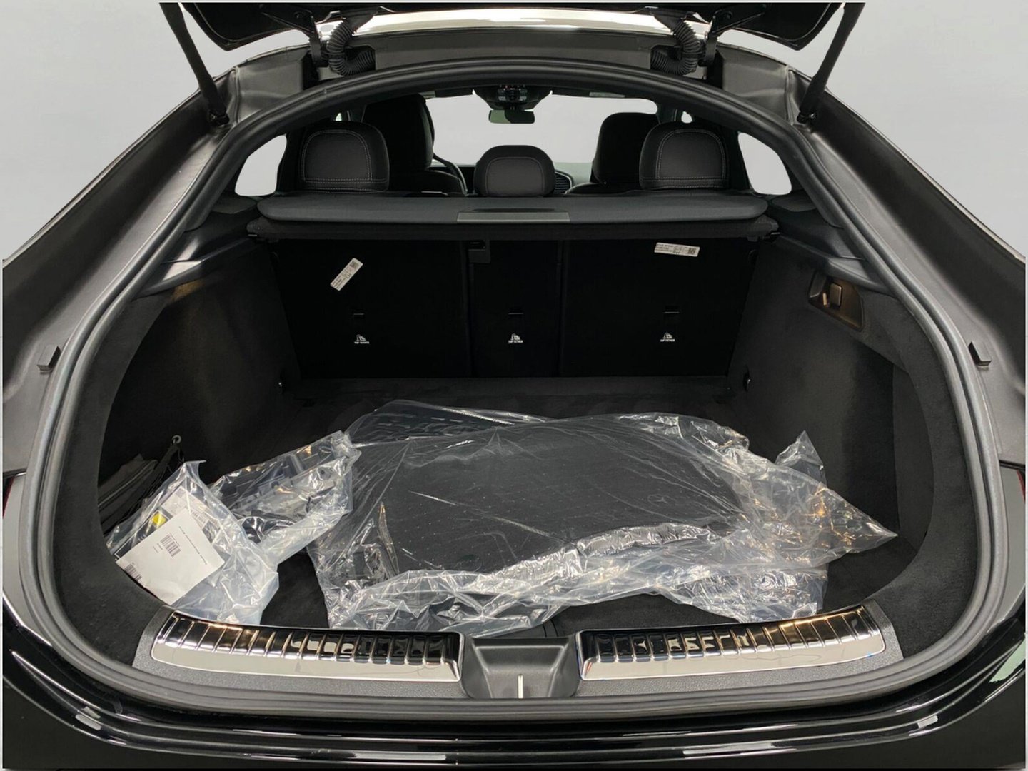 Certified 2026 Mercedes-Benz GLE 450 4MATIC Coupe image 6