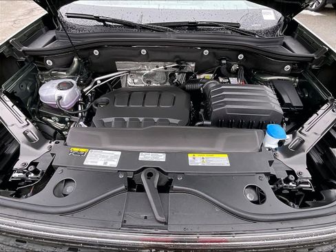 New 2026 Volkswagen Atlas Cross Sport SE image 16