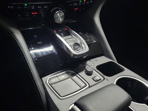 Used 2023 Acura MDX SH-AWD w/ Advance Package image 31