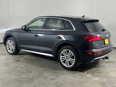 Used 2018 Audi Q5 Prestige w/ Prestige Package image 34