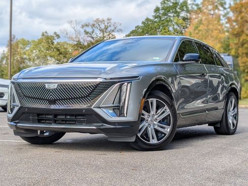 Used 2024 Cadillac Lyriq Tech image 5