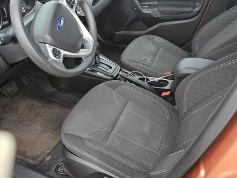 Used 2017 Ford Fiesta SE w/ Equipment Group 201A image 3